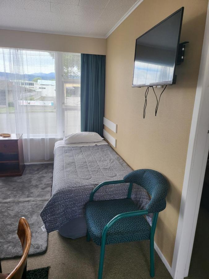 Totara Lodge Motel Levin Exteriör bild