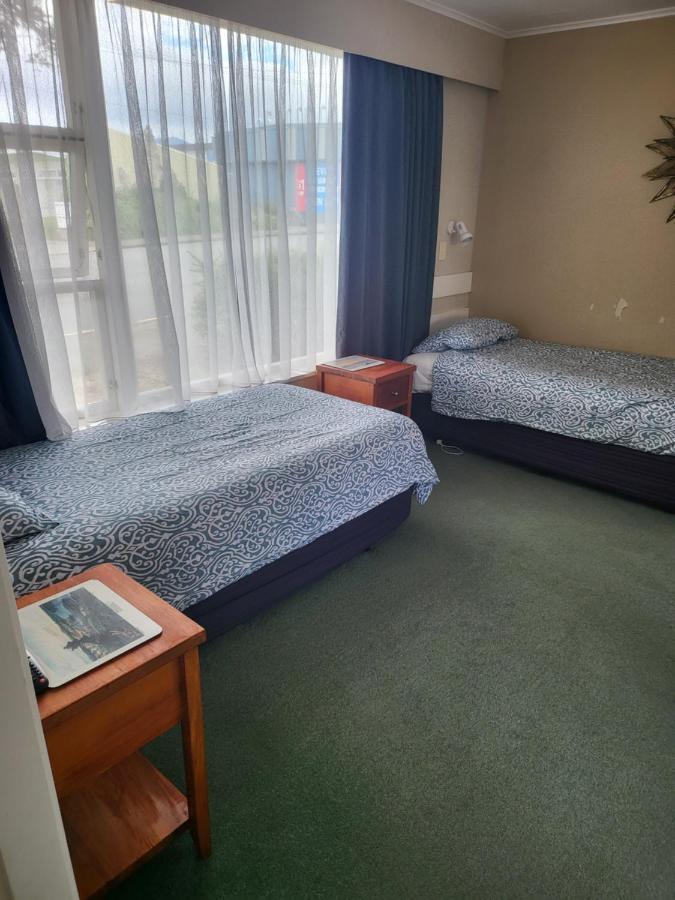 Totara Lodge Motel Levin Exteriör bild