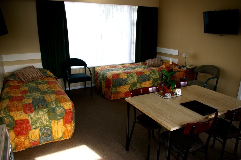 Totara Lodge Motel Levin Exteriör bild