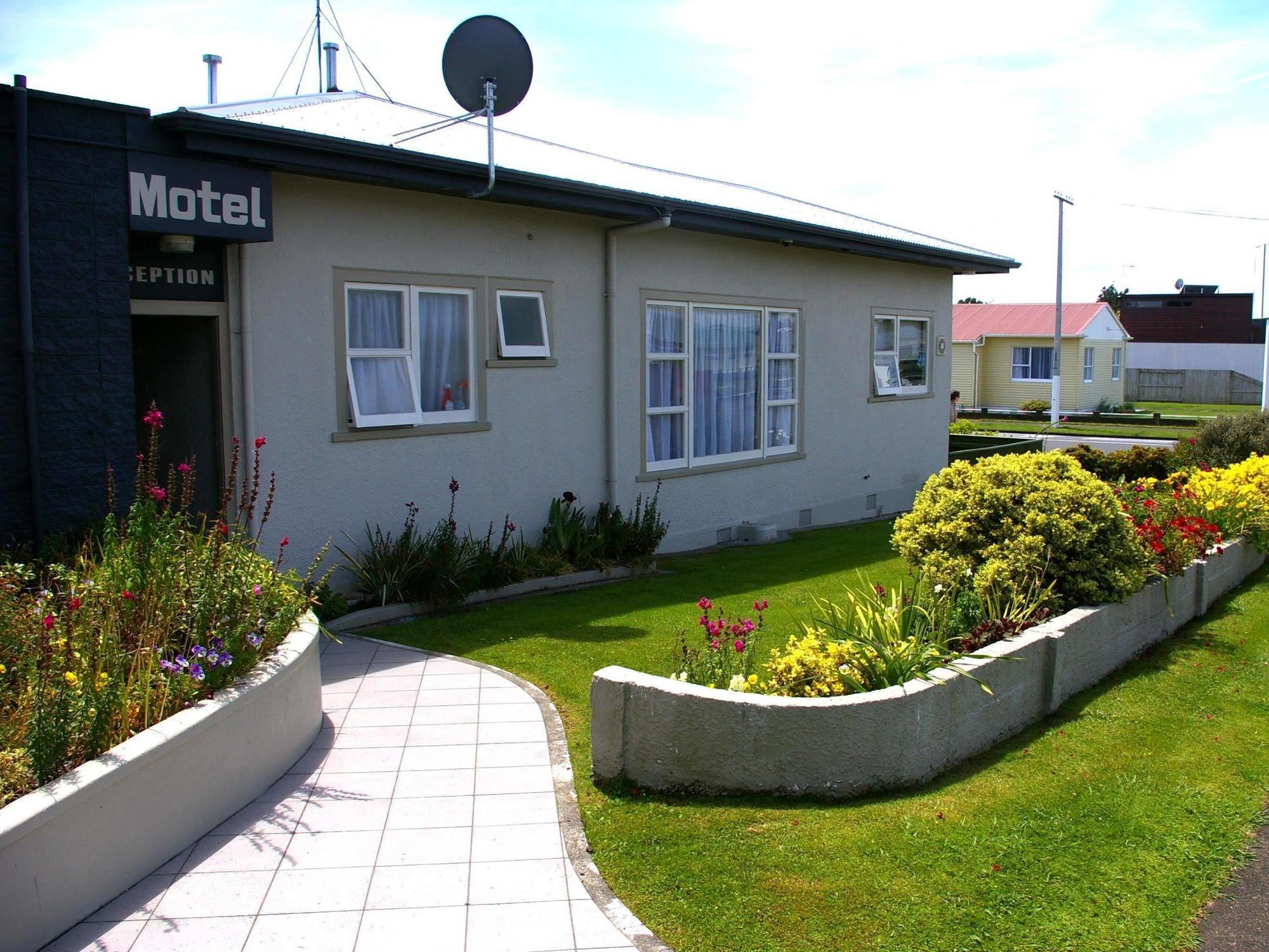 Totara Lodge Motel Levin Exteriör bild